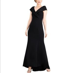Ladies Beautiful Formal Evening Gown